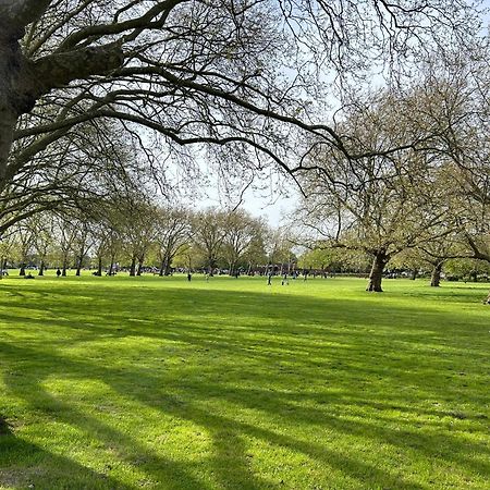 Cosy 2 Bedroom Flat In East Ham, Close To Excel London Bagian luar foto