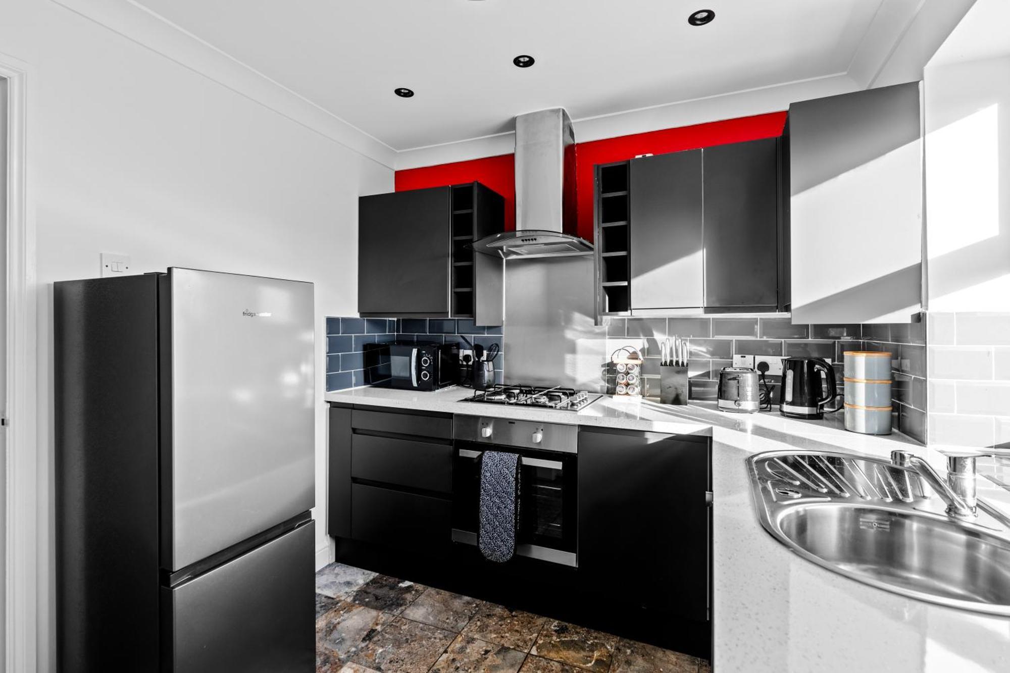 Cosy 2 Bedroom Flat In East Ham, Close To Excel London Bagian luar foto
